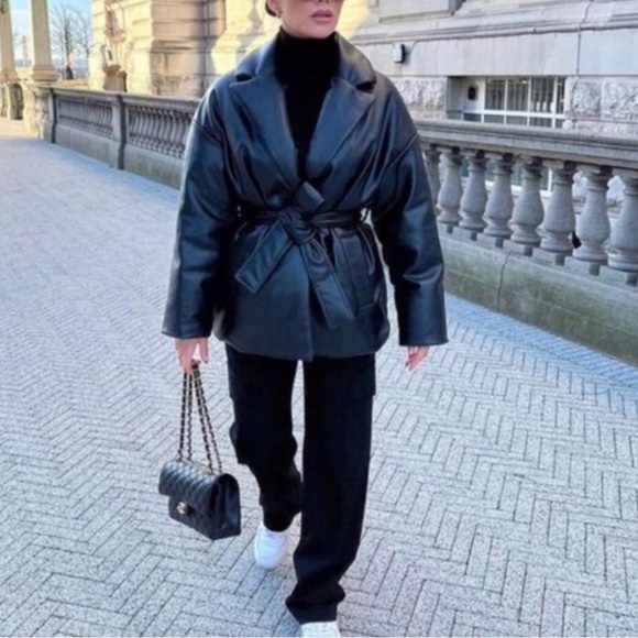 Faux leather belted puffy jacket - Picture 3 of 7